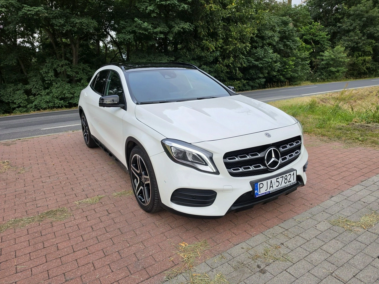 Mercedes GLA 220 - Zdjęcie 9