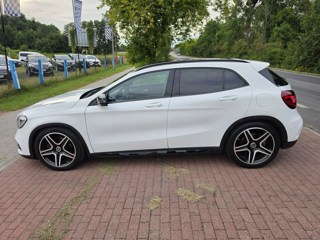 Mercedes GLA 220 - Zdjęcie 2