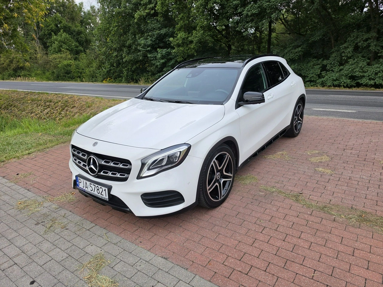 Mercedes GLA 220 - Główne zdjęcie