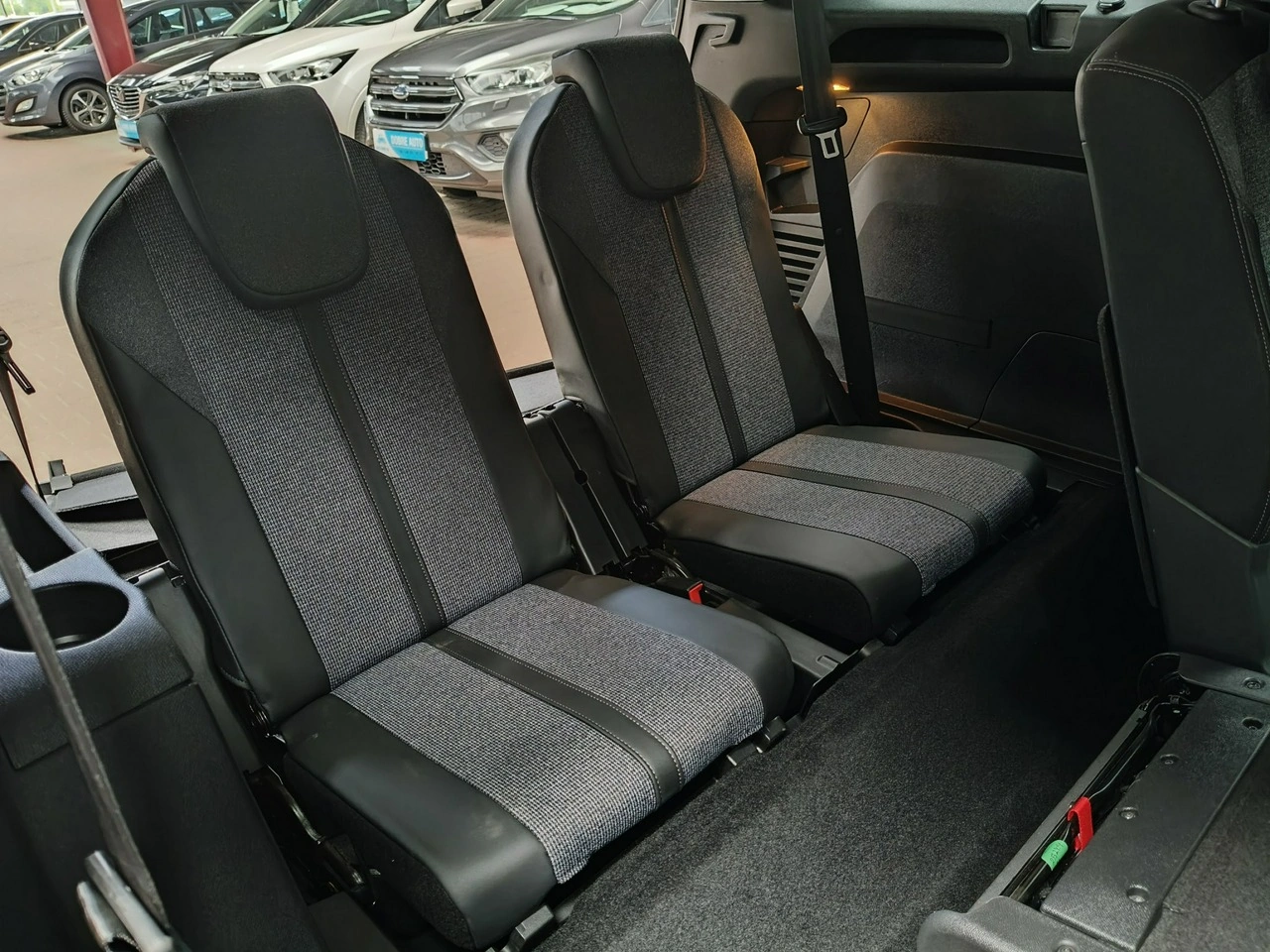 Peugeot 5008 - Zdjęcie 18