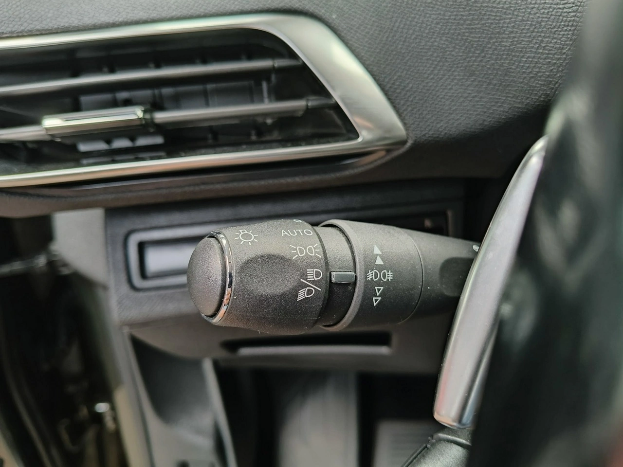Peugeot 5008 - Zdjęcie 27