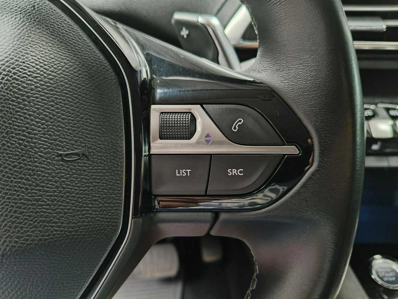 Peugeot 5008 - Zdjęcie 34