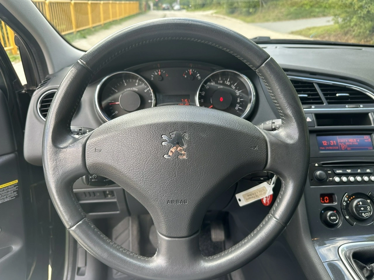Peugeot 5008 - Zdjęcie 12
