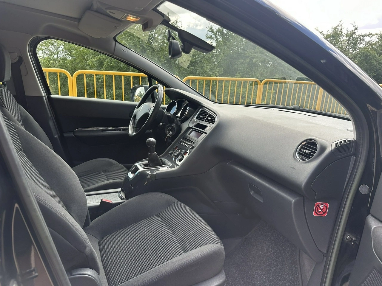 Peugeot 5008 - Zdjęcie 8