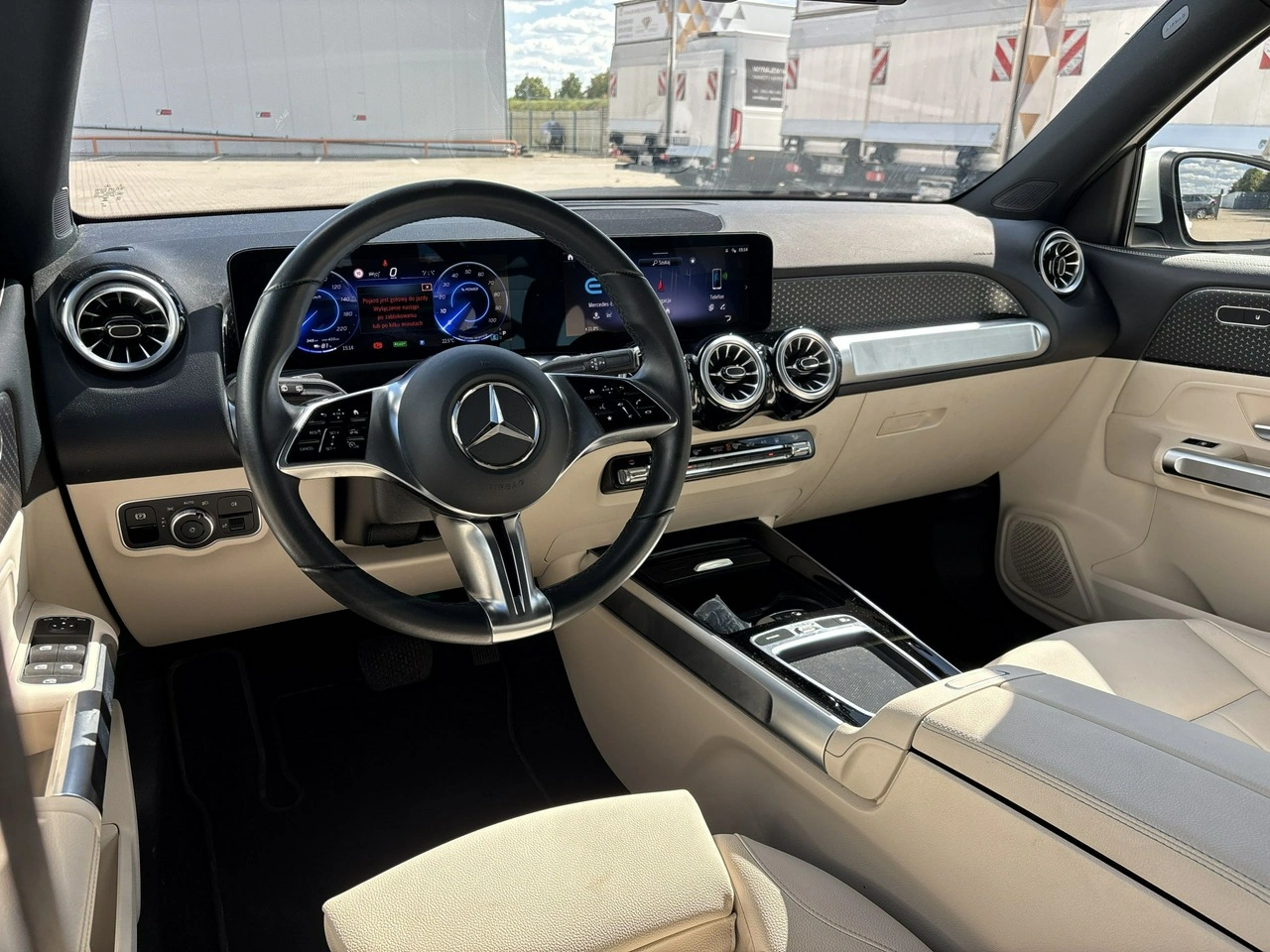 Mercedes EQB - Zdjęcie 11