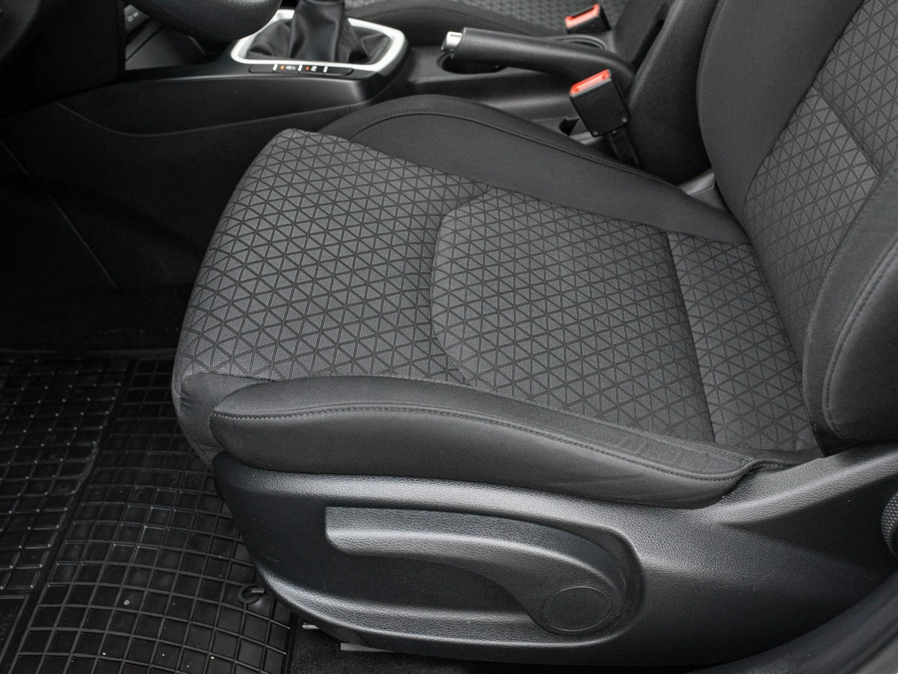 Kia Ceed - Zdjęcie 9