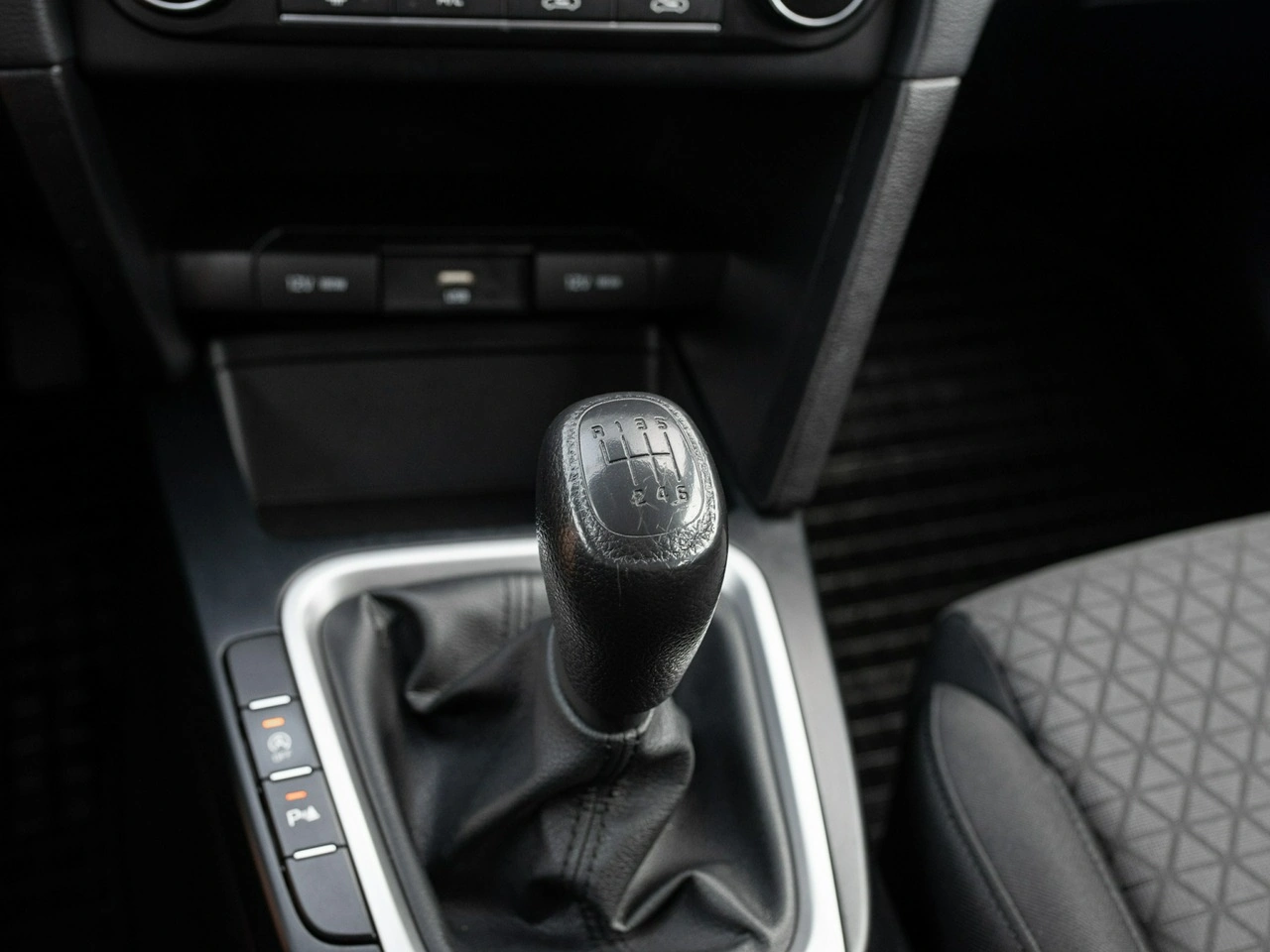 Kia Ceed - Zdjęcie 14