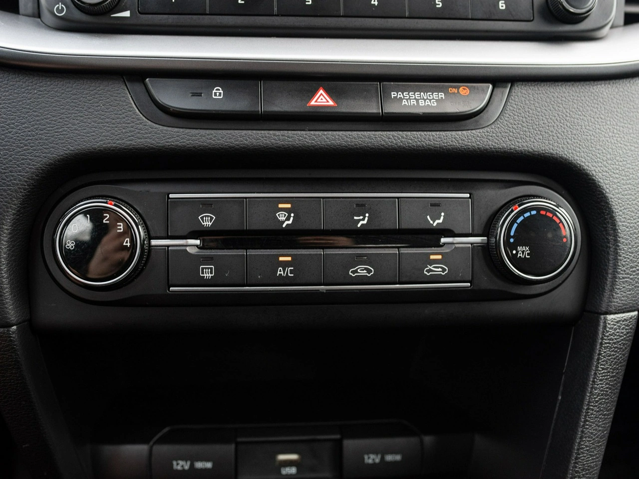 Kia Ceed - Zdjęcie 15