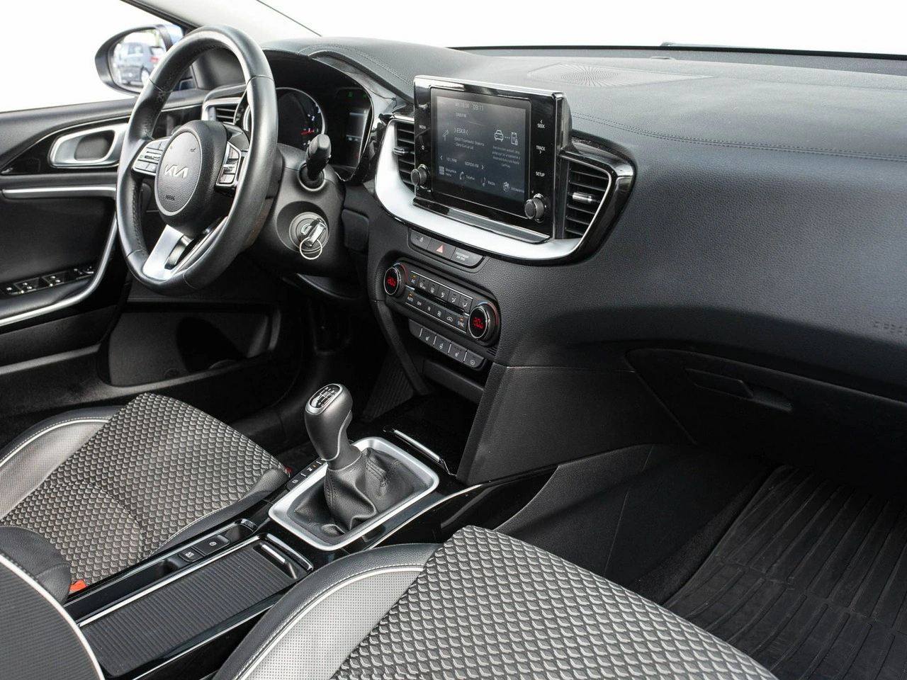 Kia Ceed - Zdjęcie 22