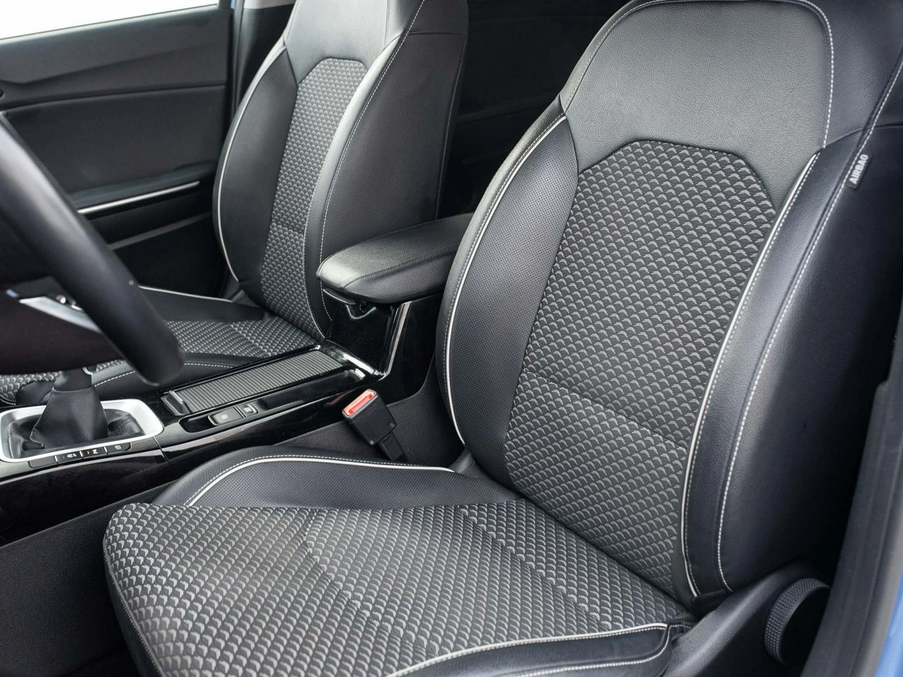 Kia Ceed - Zdjęcie 8