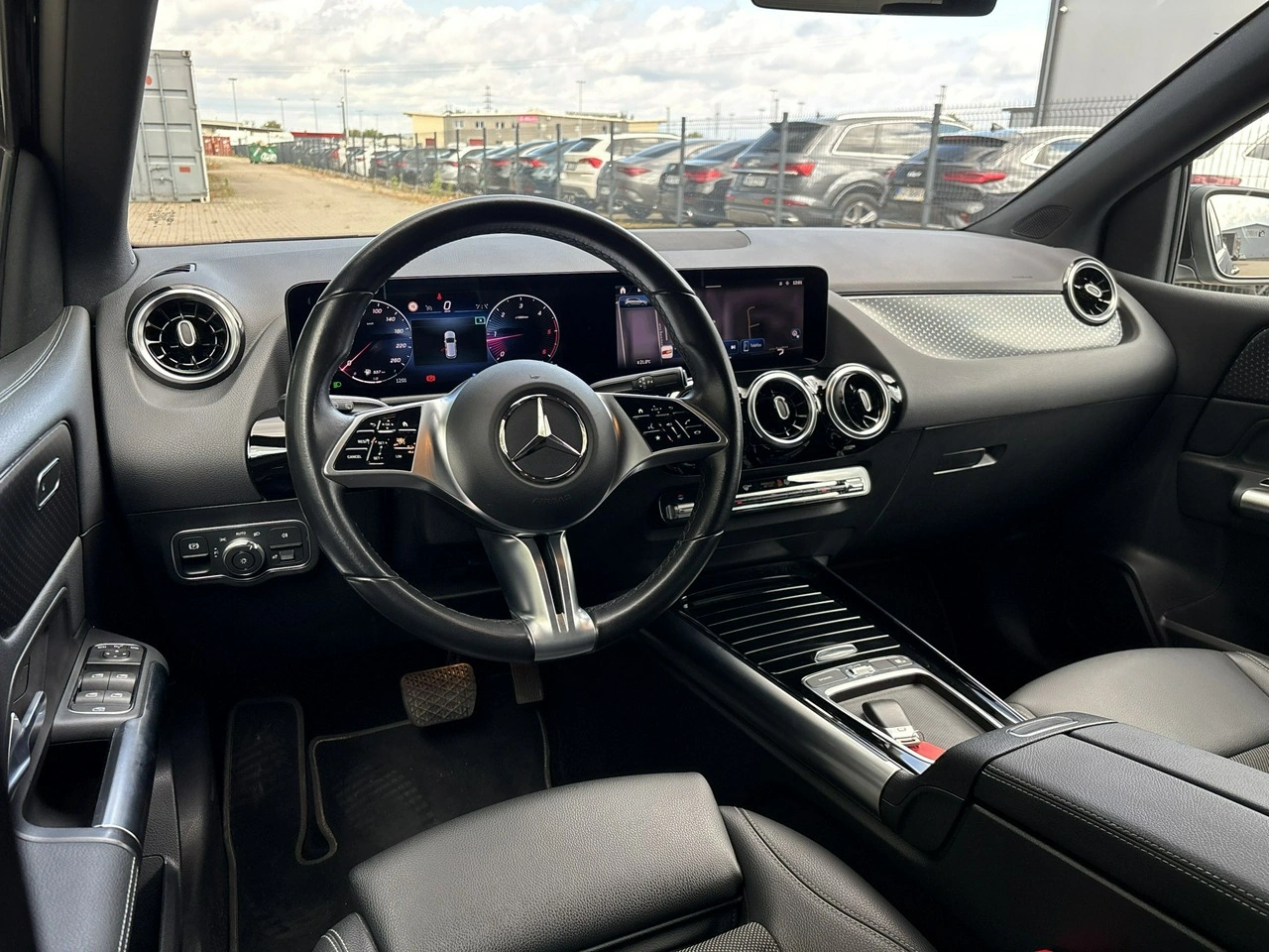 Mercedes B 220 - Zdjęcie 11