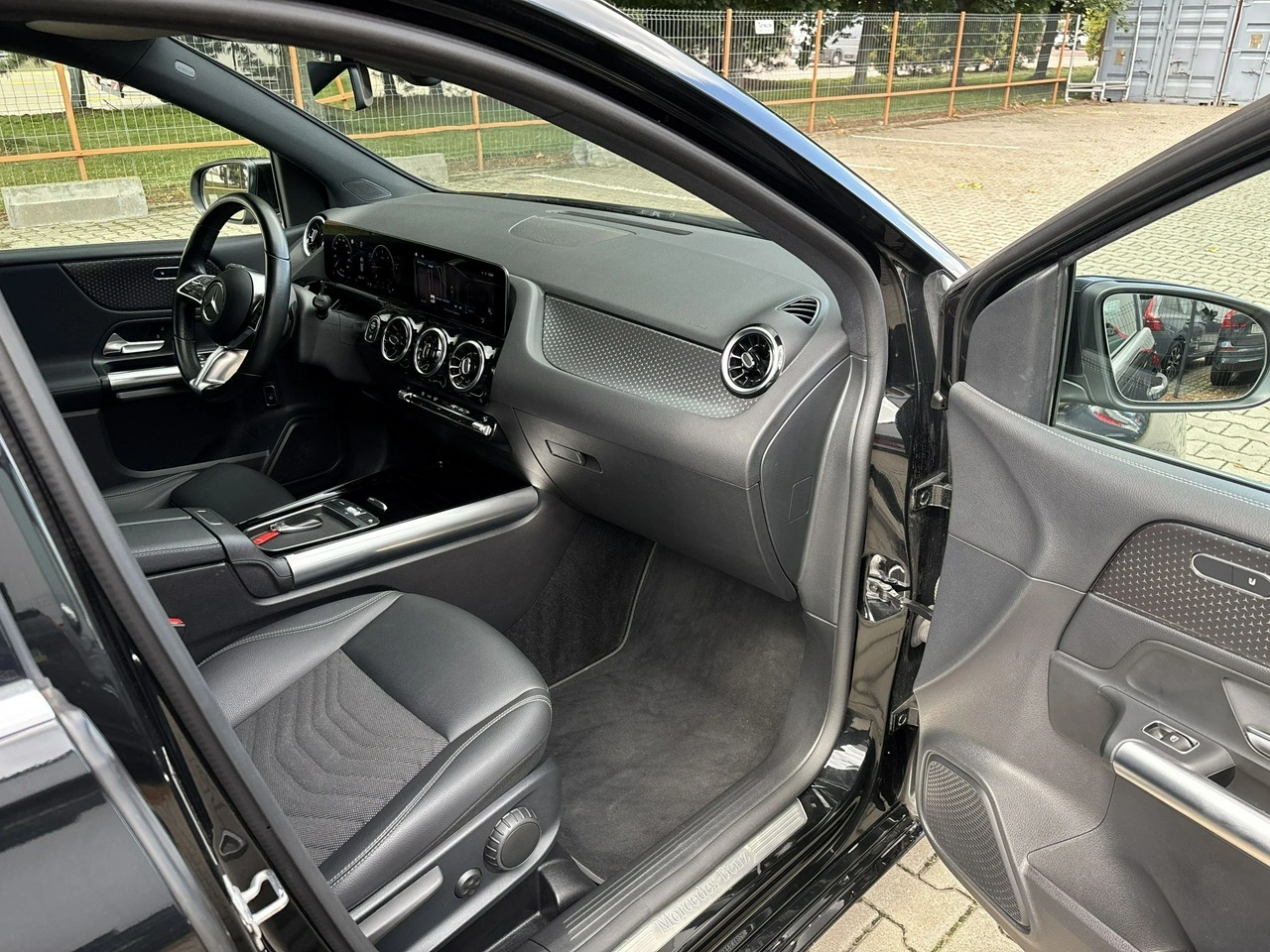 Mercedes B 220 - Zdjęcie 15