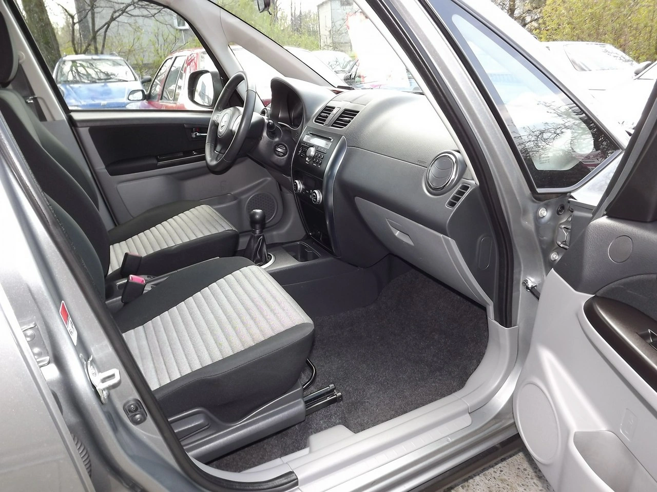 Suzuki SX4 - Zdjęcie 10