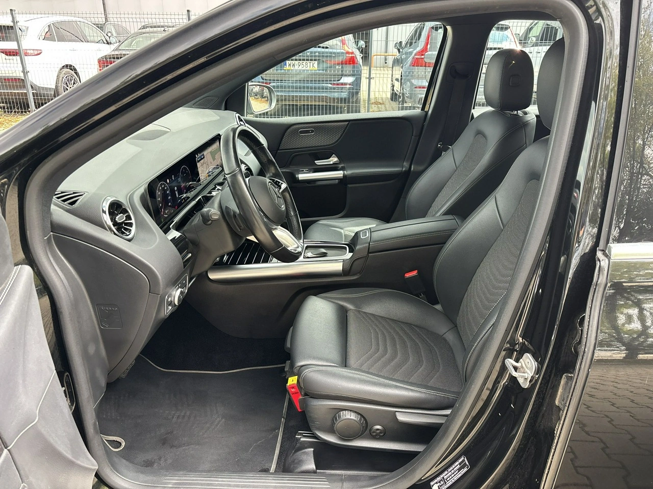 Mercedes B 220 - Zdjęcie 9