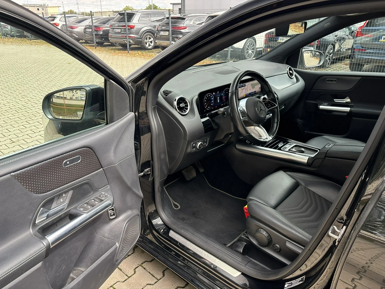 Mercedes B 220 - Zdjęcie 10