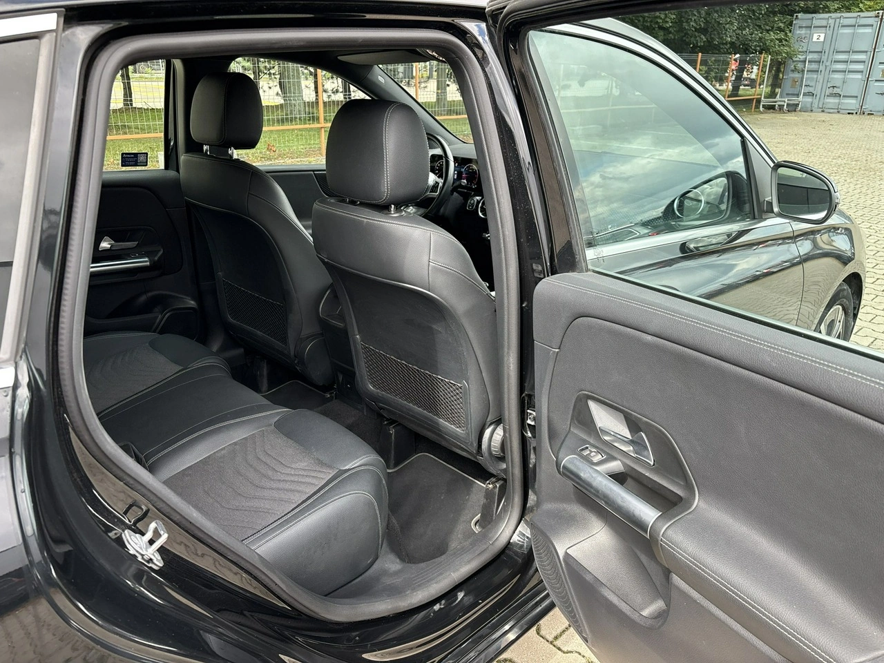 Mercedes B 220 - Zdjęcie 17