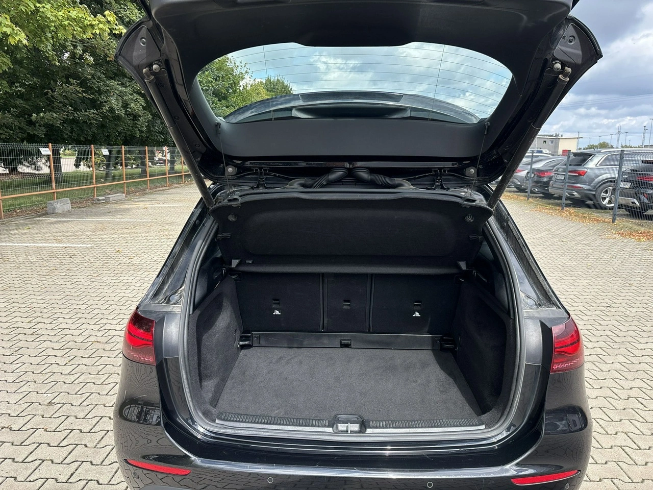 Mercedes B 220 - Zdjęcie 20