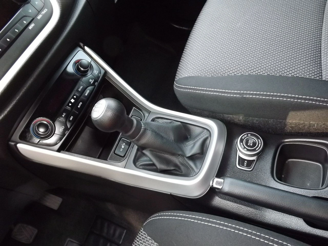 Suzuki SX4 S-Cross - Zdjęcie 10