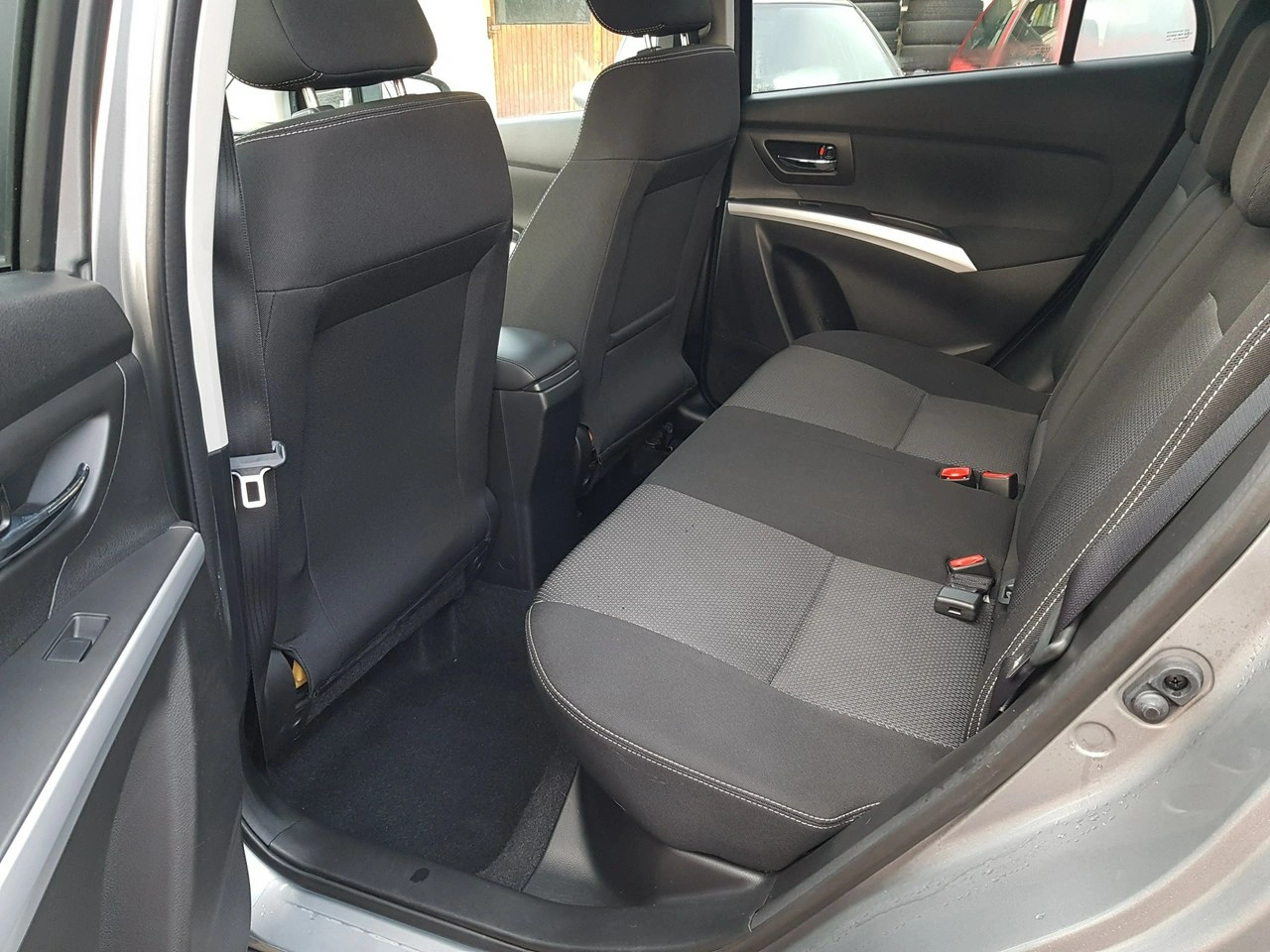 Suzuki SX4 S-Cross - Zdjęcie 10