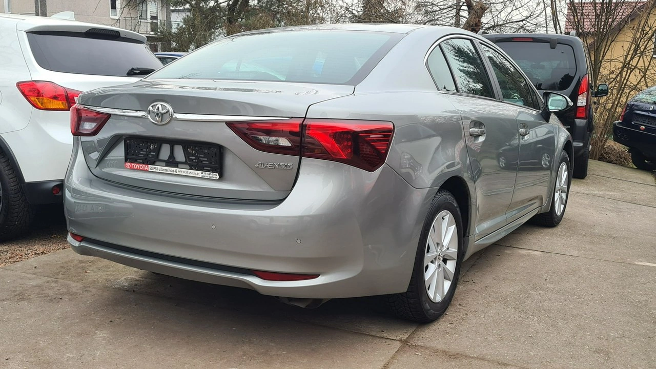 Toyota Avensis - Zdjęcie 5