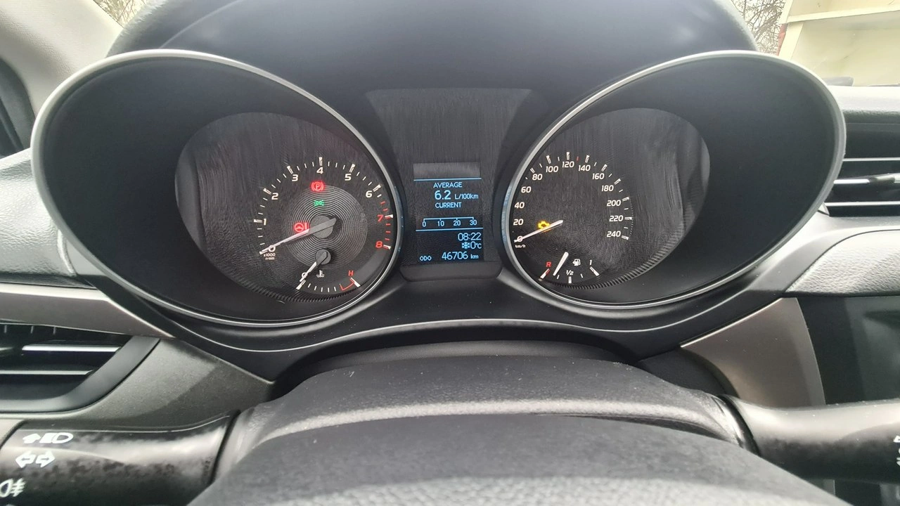 Toyota Avensis - Zdjęcie 12