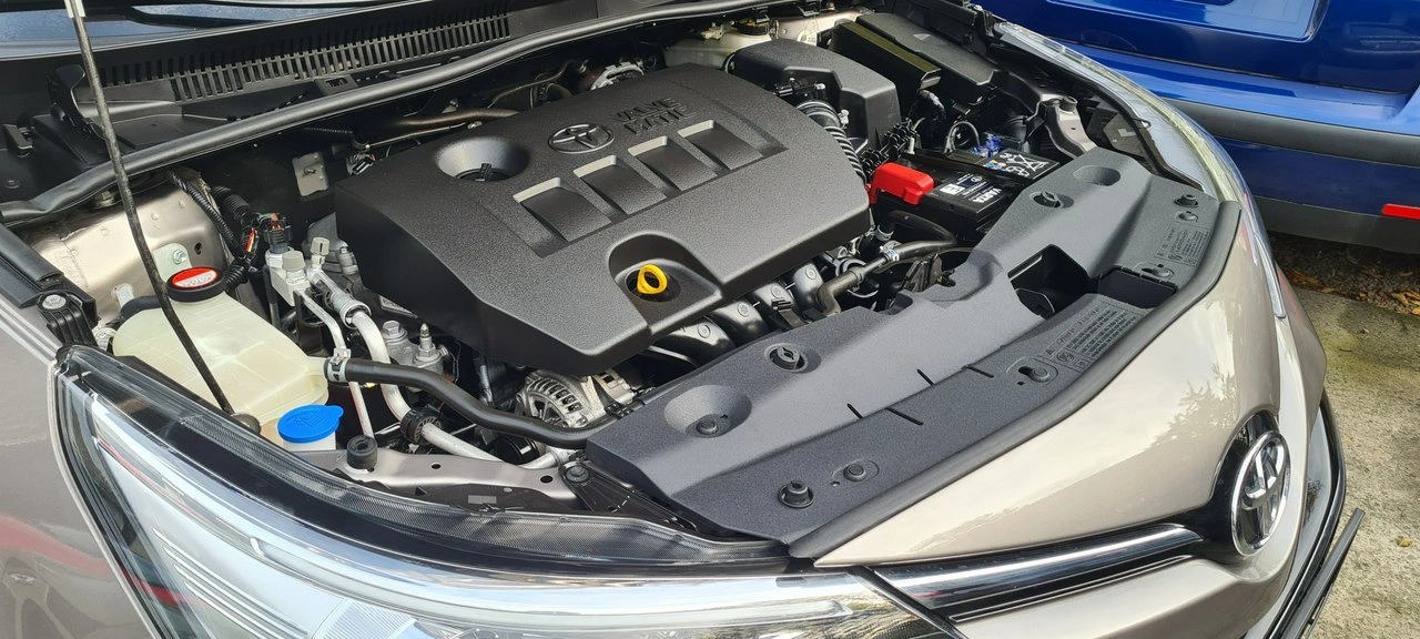 Toyota Avensis - Zdjęcie 7