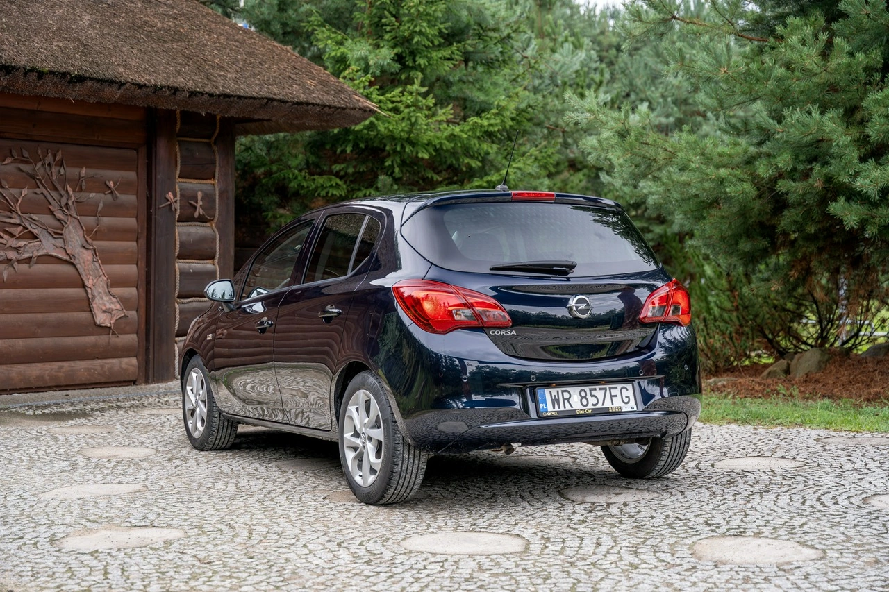Opel Corsa - Zdjęcie 10