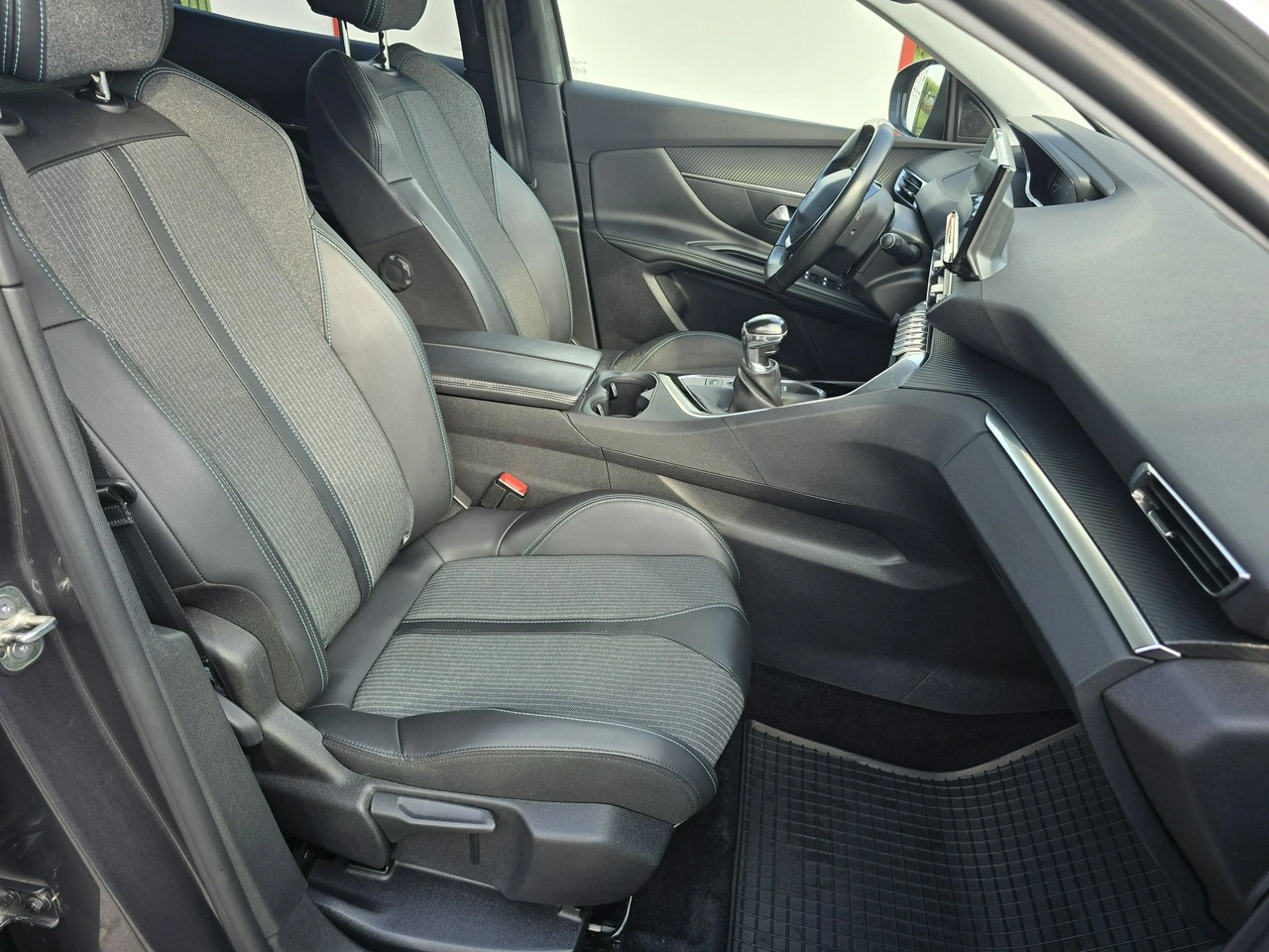 Peugeot 3008 - Zdjęcie 15