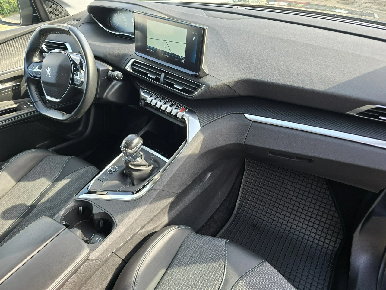 Peugeot 3008 - Zdjęcie 16