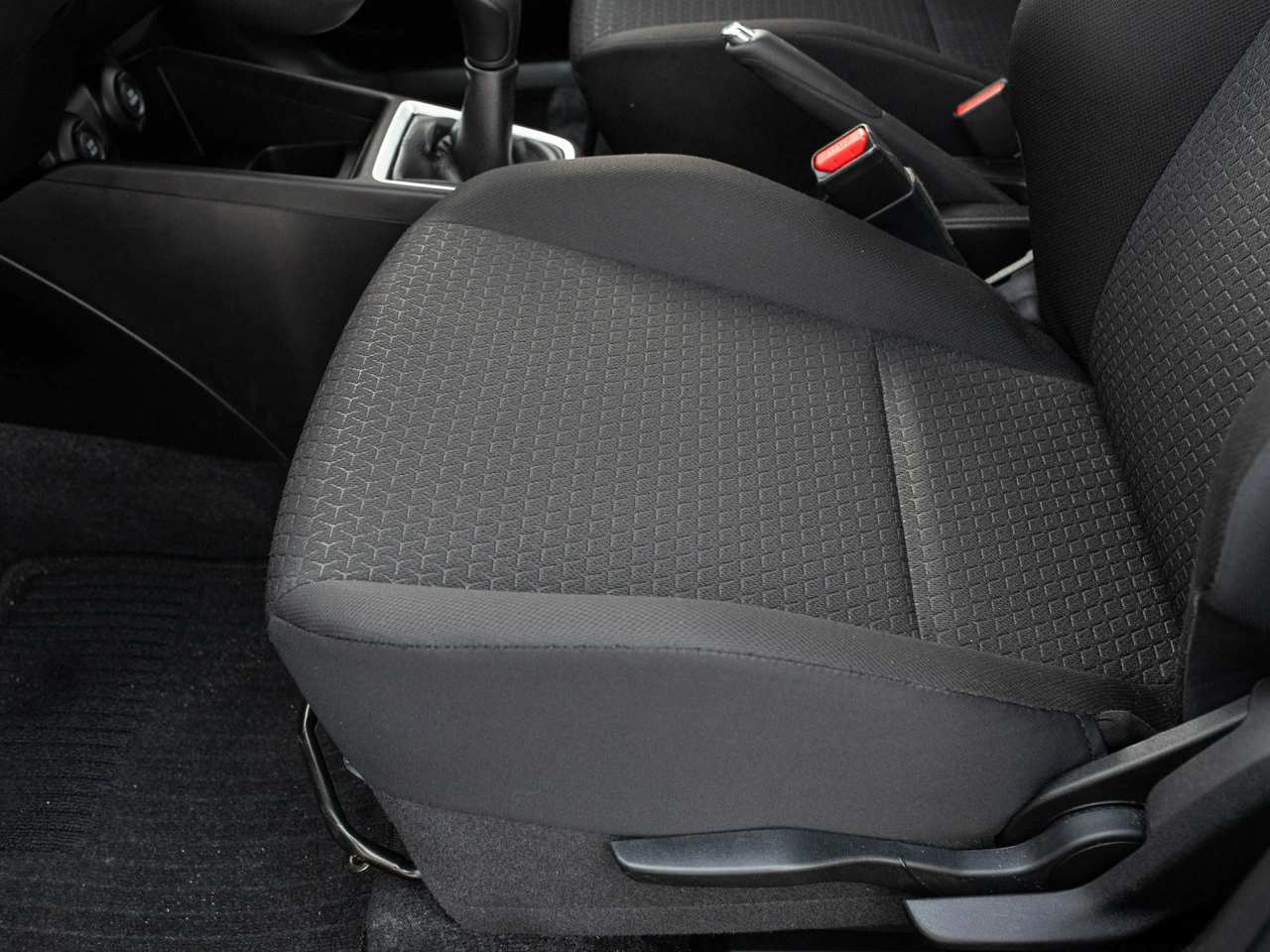 Suzuki Swift - Zdjęcie 9