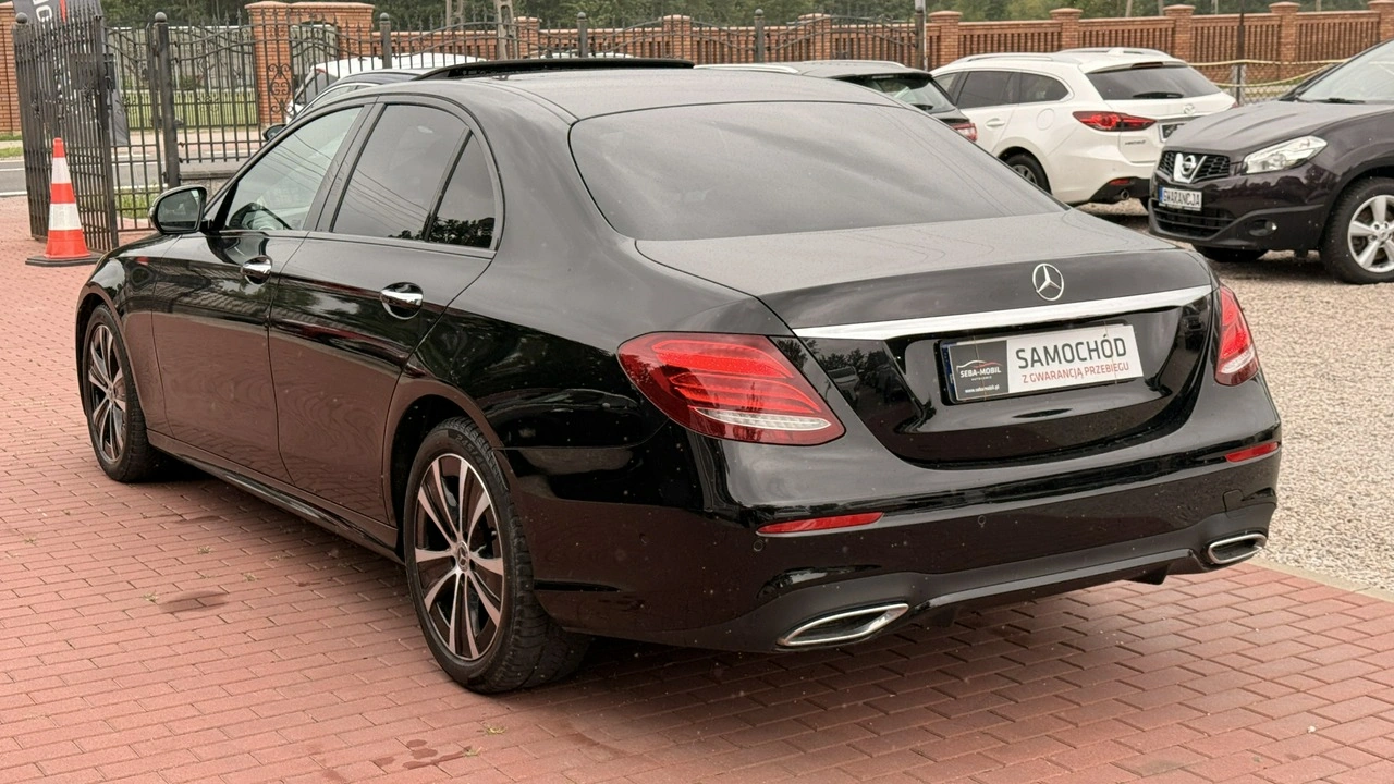 Mercedes E 300 - Zdjęcie 12