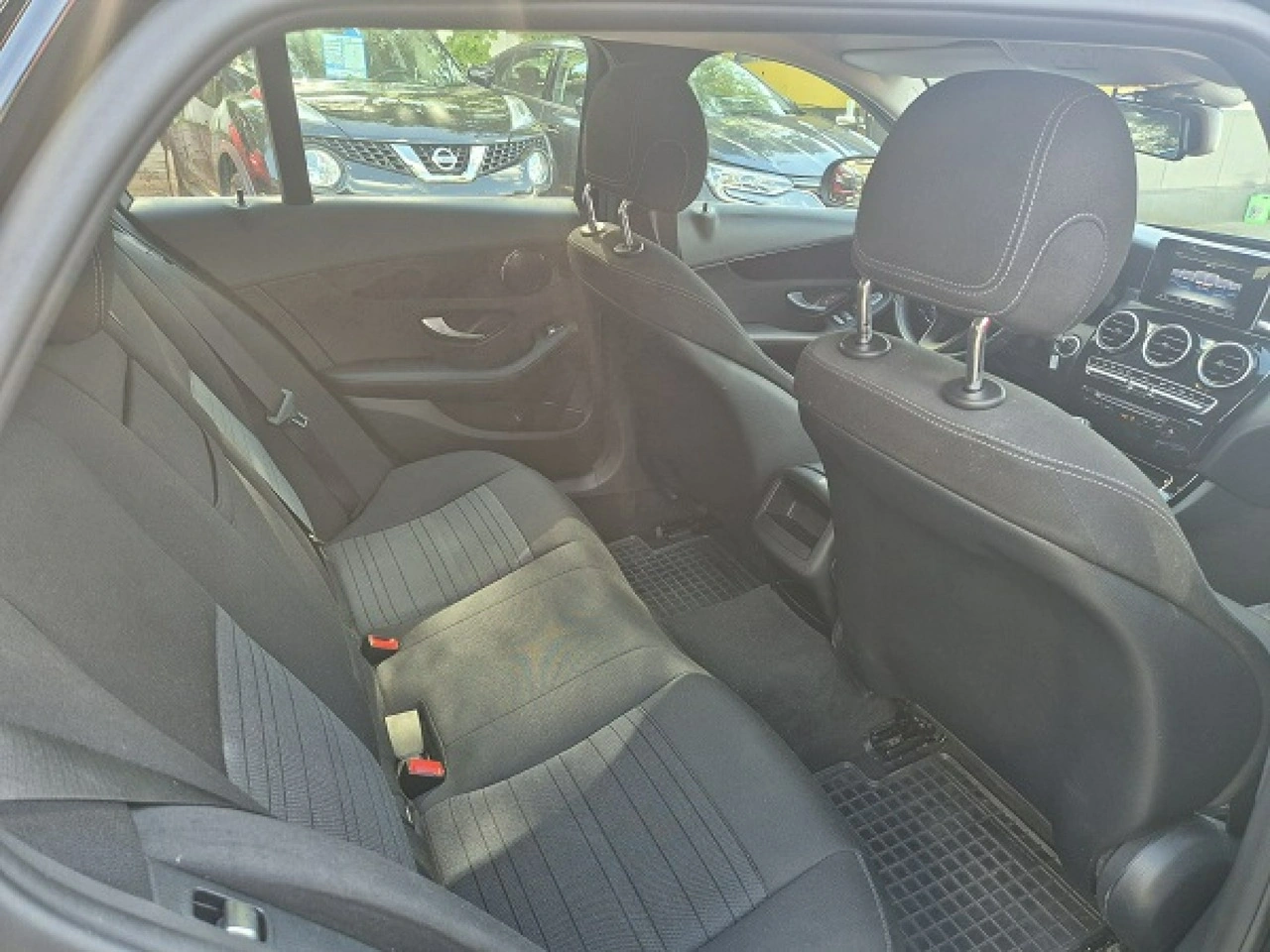 Mercedes C 200 - Zdjęcie 16