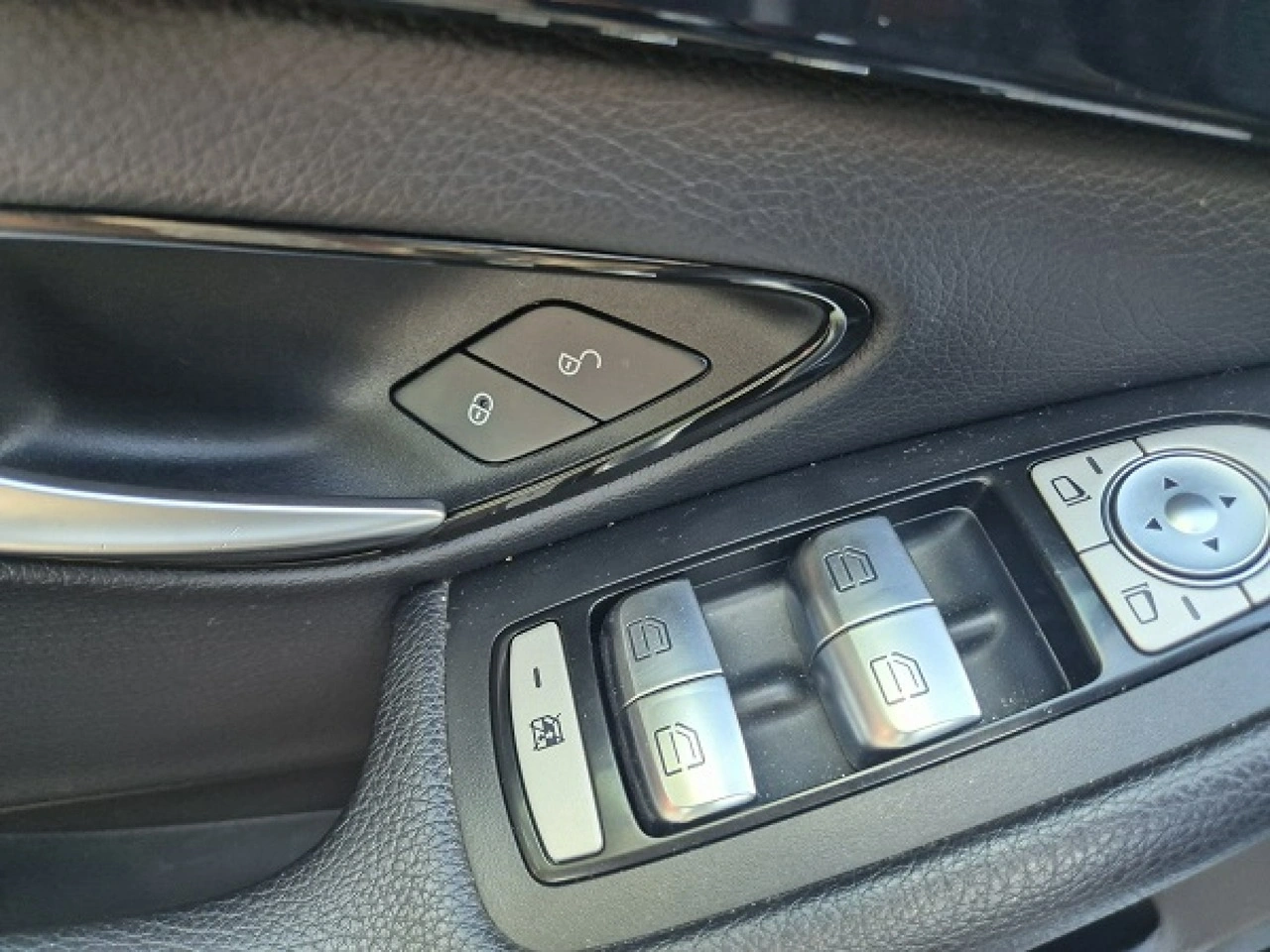 Mercedes C 200 - Zdjęcie 19