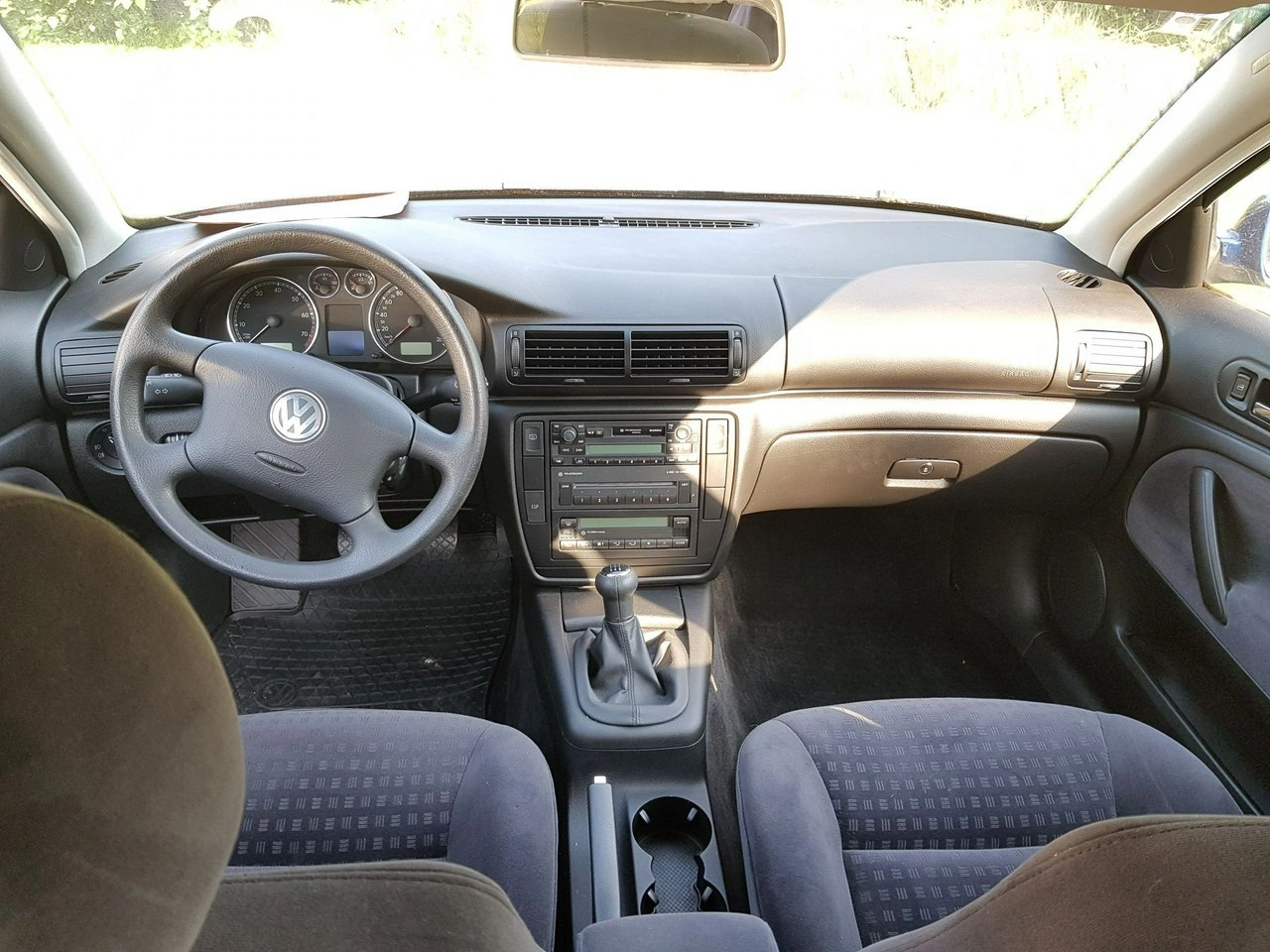 Volkswagen Passat - Zdjęcie 16