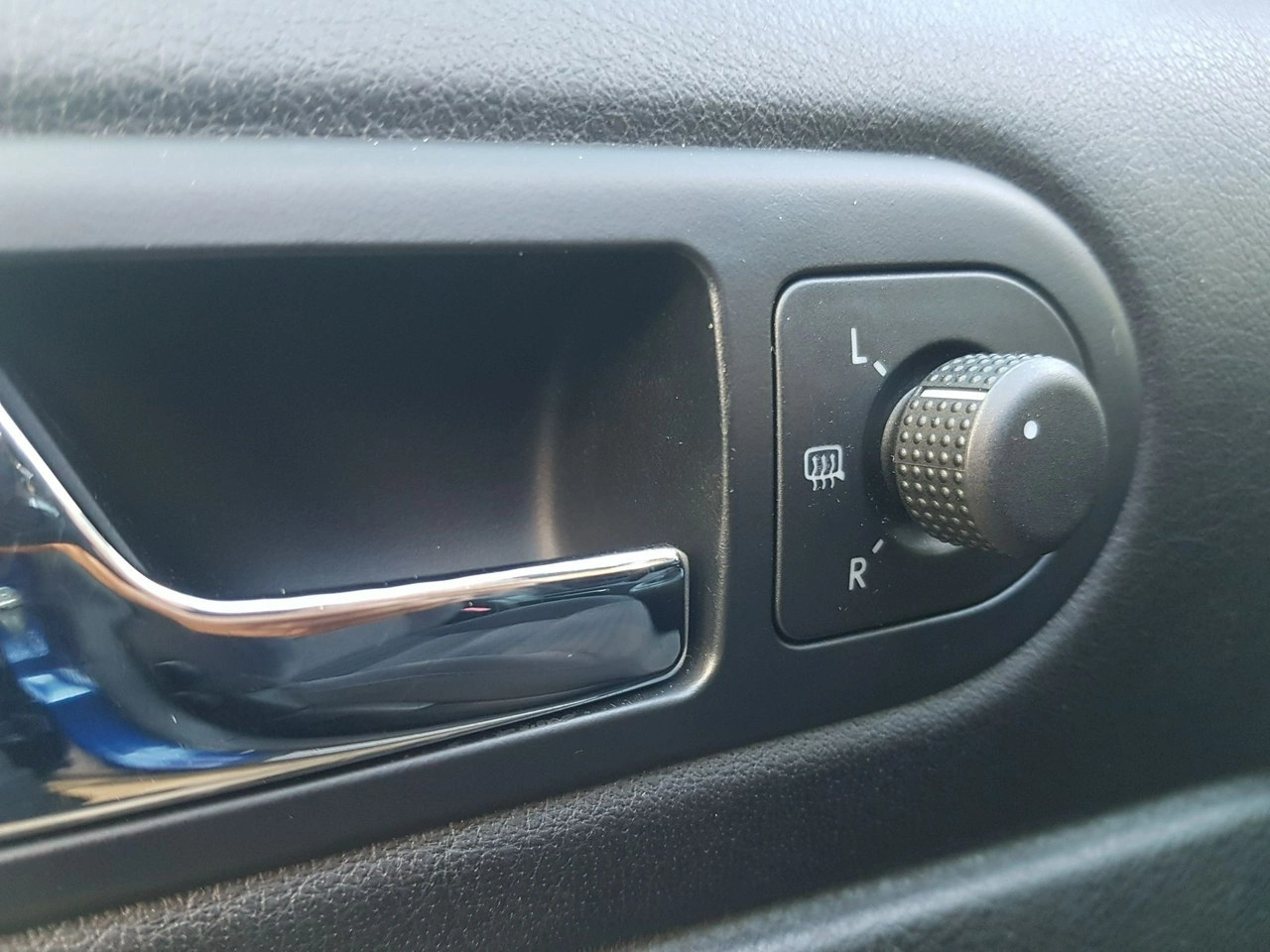 Volkswagen Passat - Zdjęcie 20