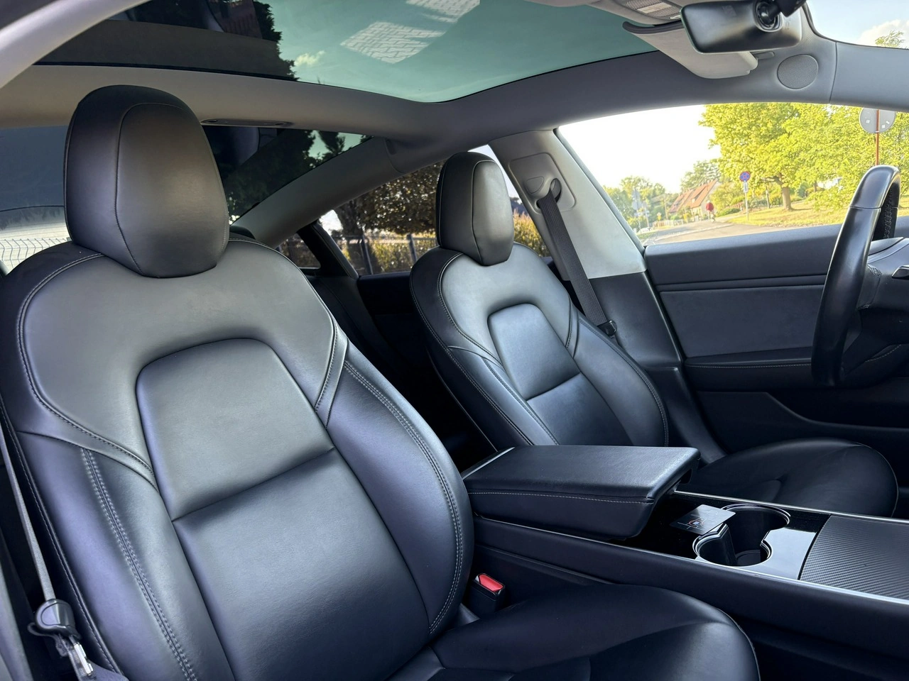 Tesla Model 3 - Zdjęcie 18