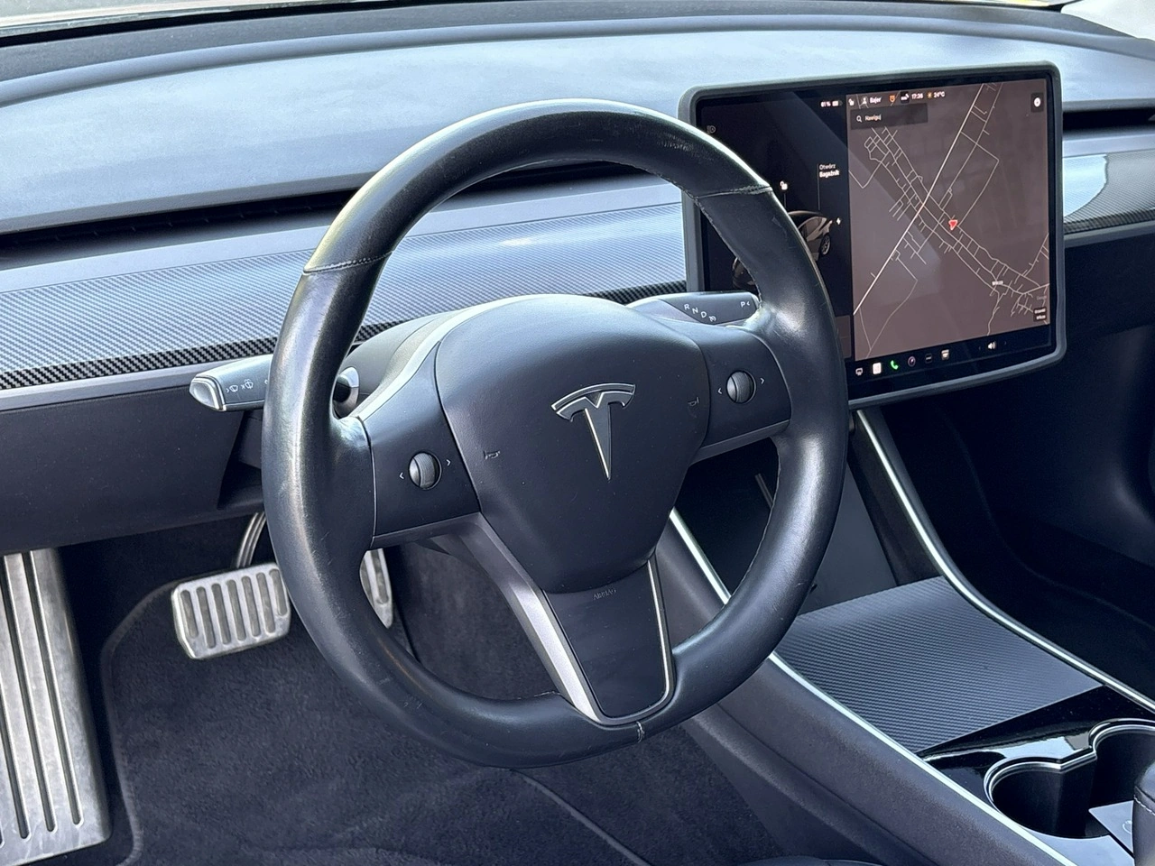 Tesla Model 3 - Zdjęcie 23