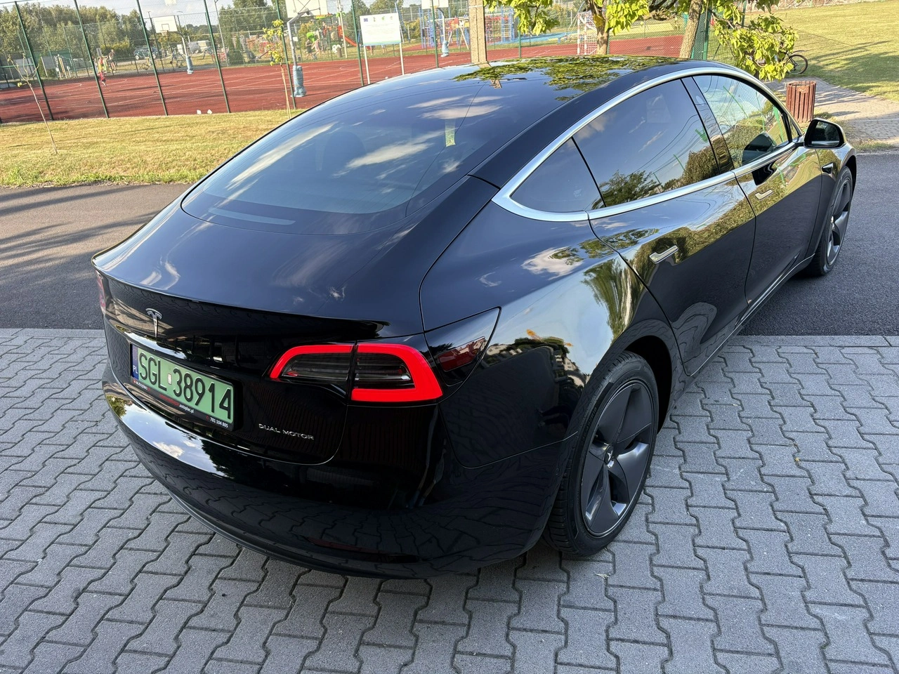 Tesla Model 3 - Zdjęcie 5