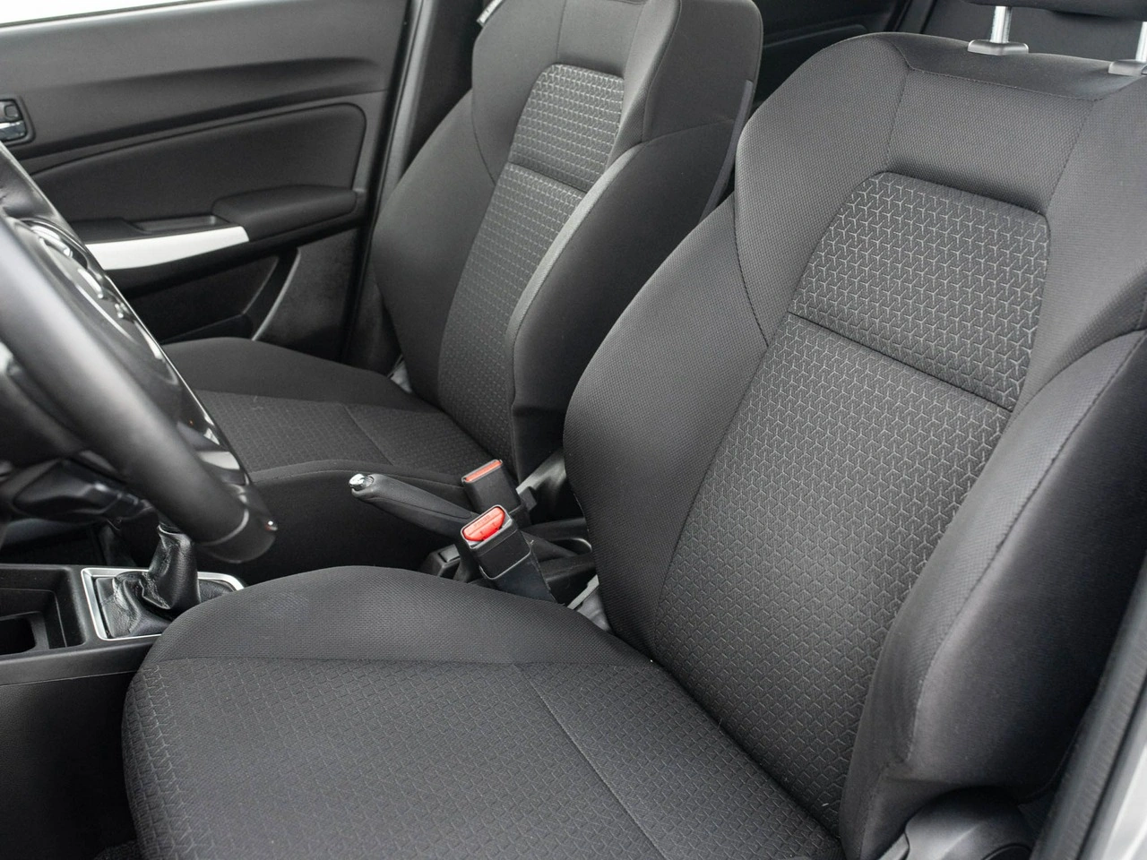 Suzuki Swift - Zdjęcie 10