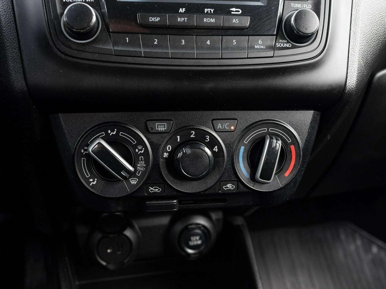 Suzuki Swift - Zdjęcie 14