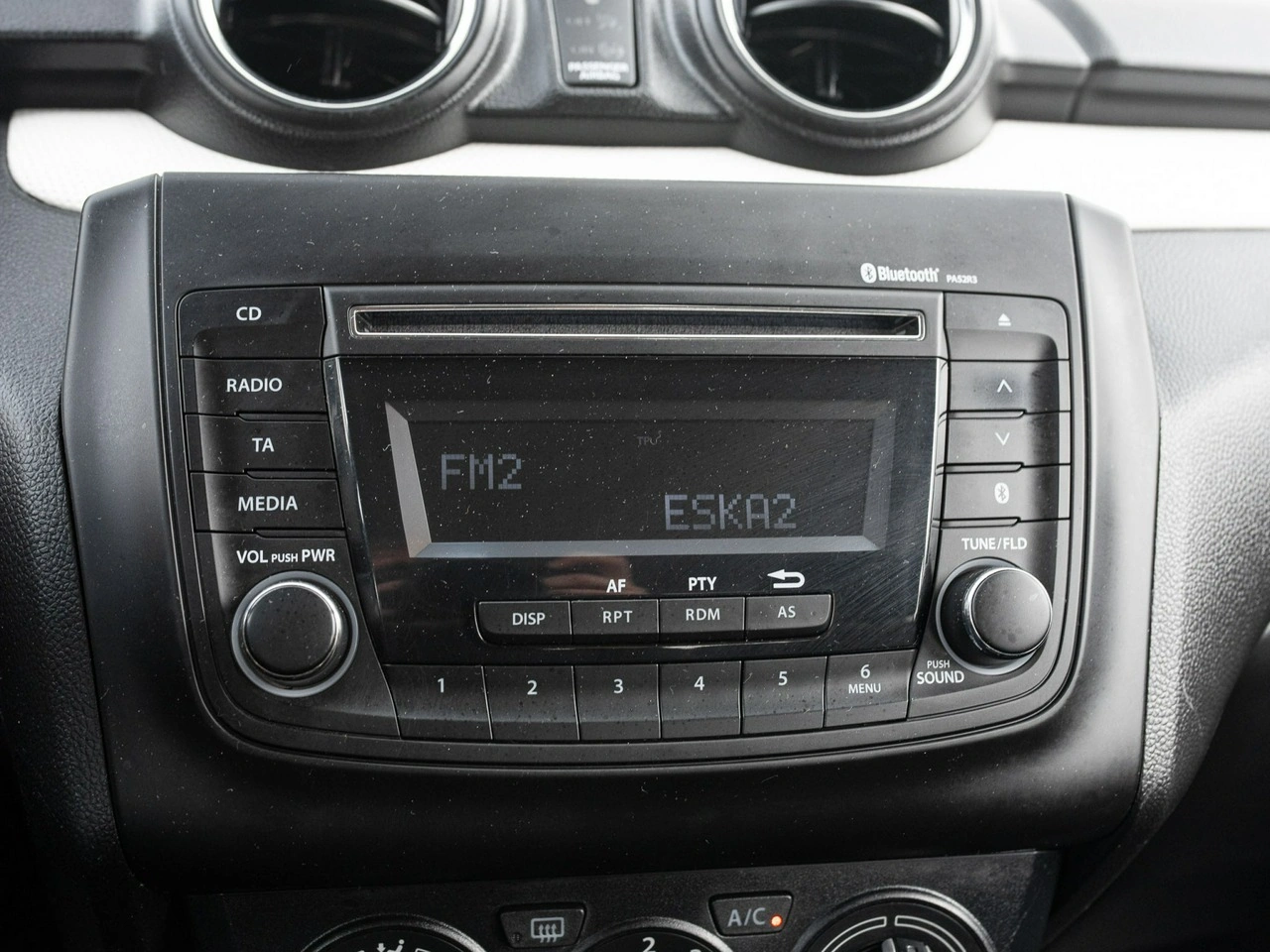 Suzuki Swift - Zdjęcie 15