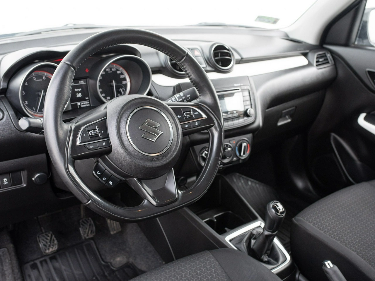 Suzuki Swift - Zdjęcie 7
