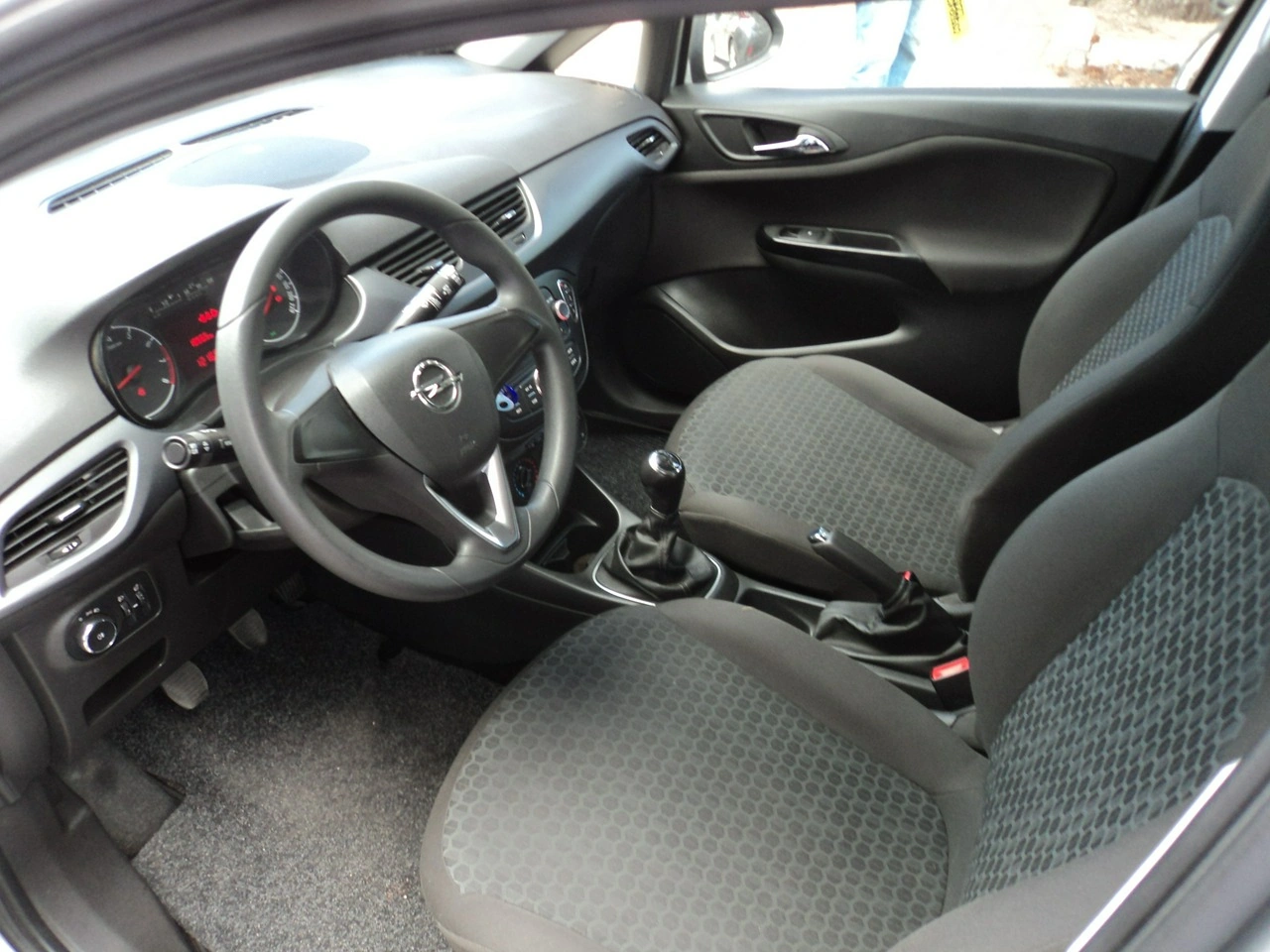Opel Corsa - Zdjęcie 8