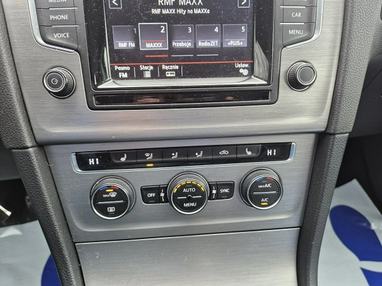 Volkswagen Golf - Zdjęcie 15