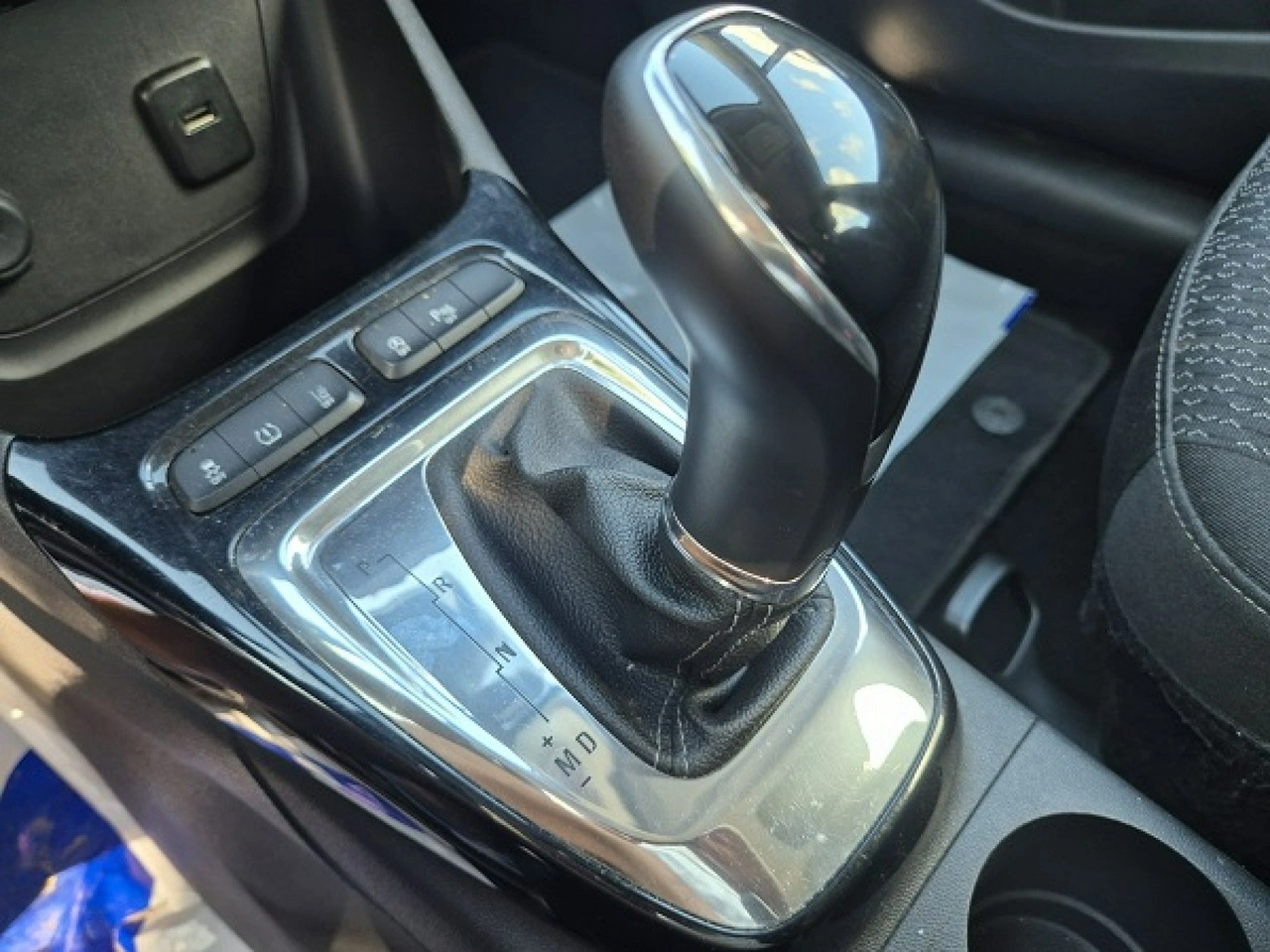 Opel Crossland X - Zdjęcie 33