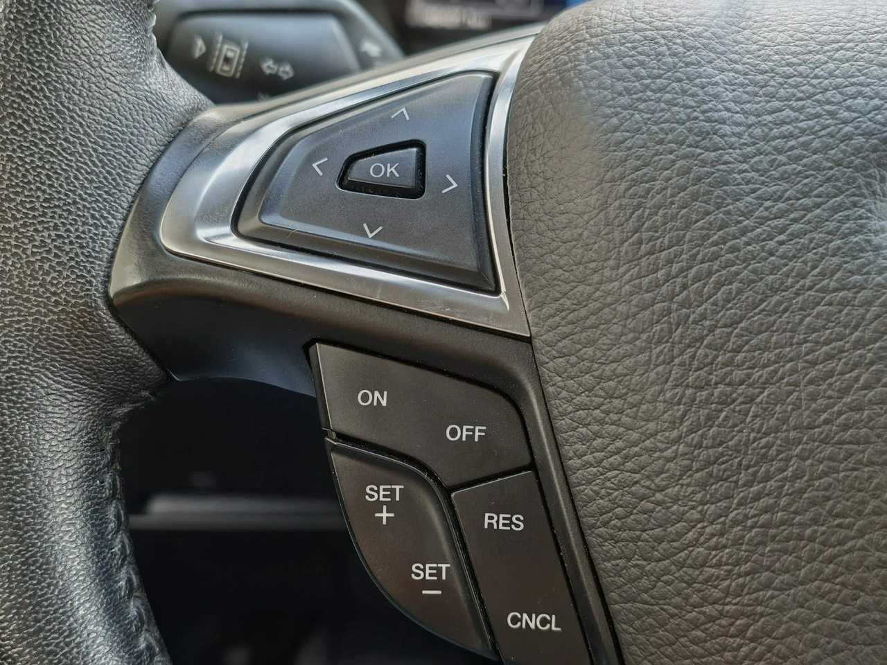 Ford Edge - Zdjęcie 23