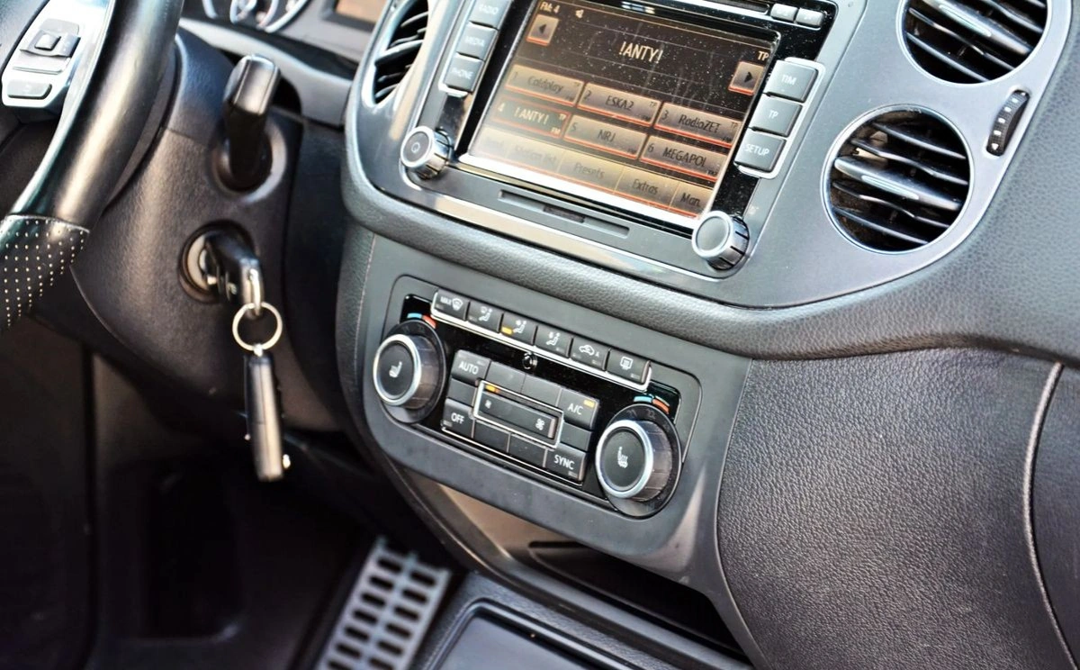 Volkswagen Tiguan - Zdjęcie 9