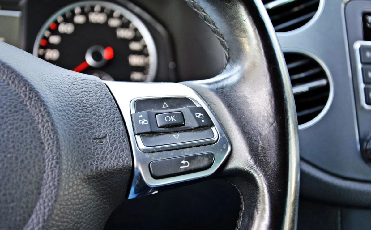 Volkswagen Tiguan - Zdjęcie 17