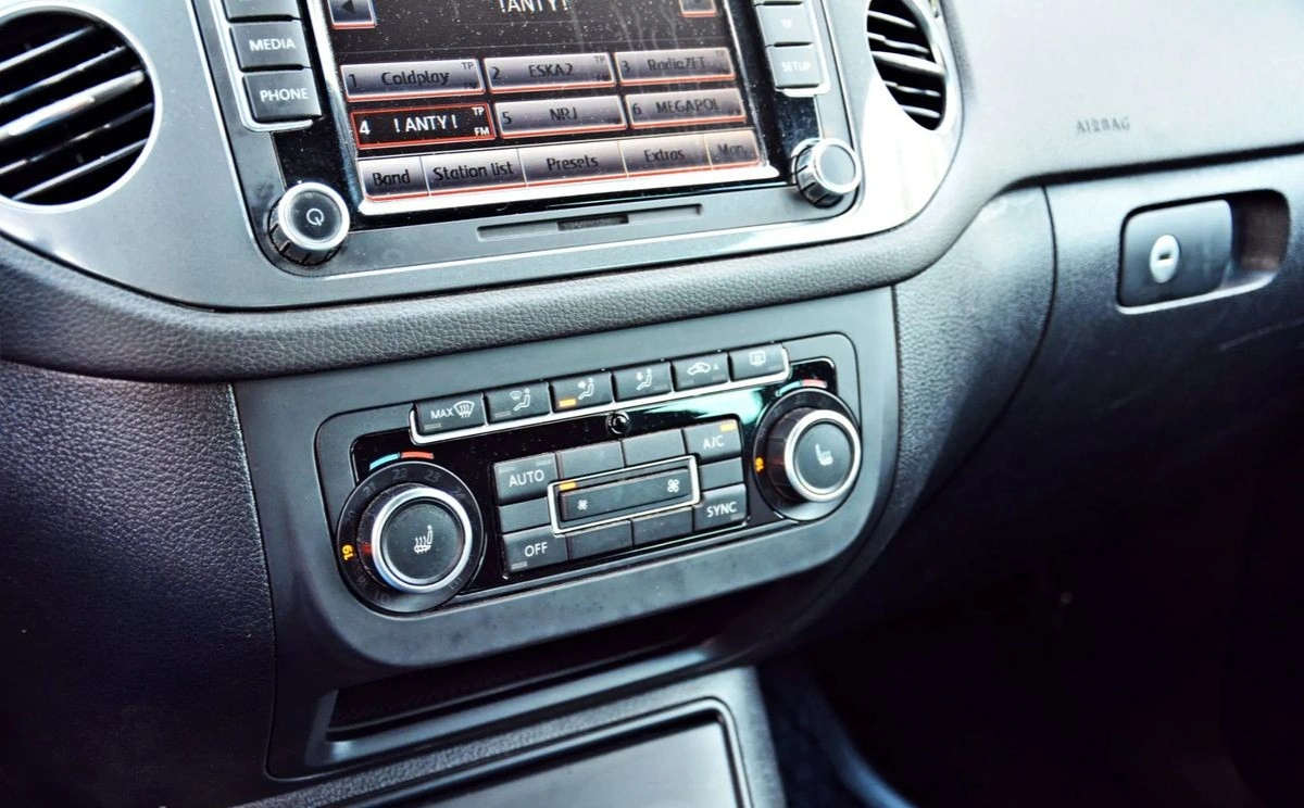 Volkswagen Tiguan - Zdjęcie 28