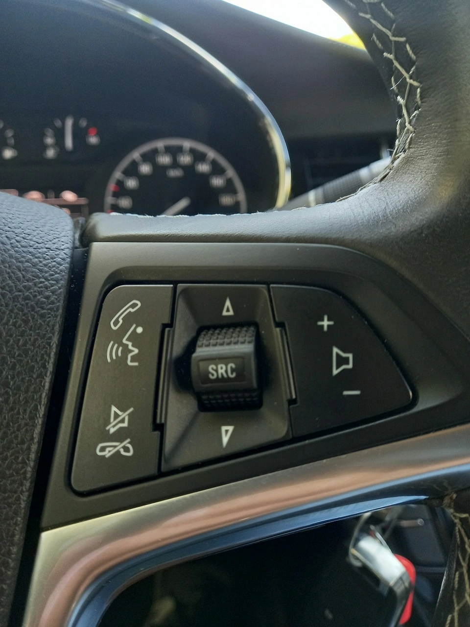 Opel Mokka X - Zdjęcie 36